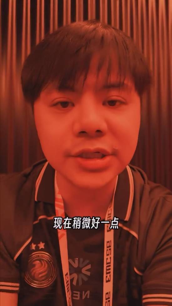 小孩输比赛后发Vlog 吃喝玩乐恢复状态 网友纷纷安慰