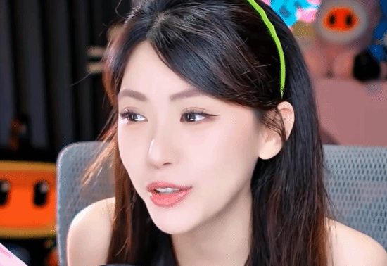 周淑怡玩lol怀旧服: